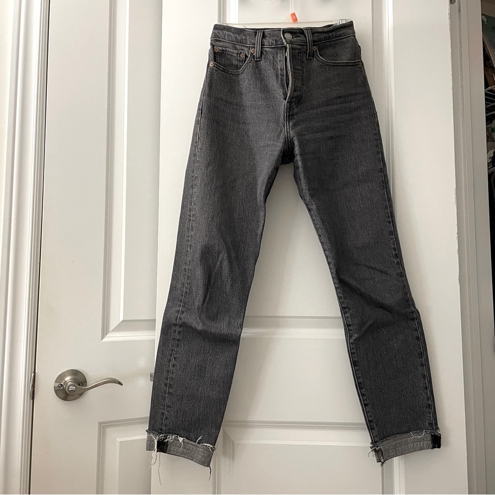 Levi’s Straight Leg Jeans